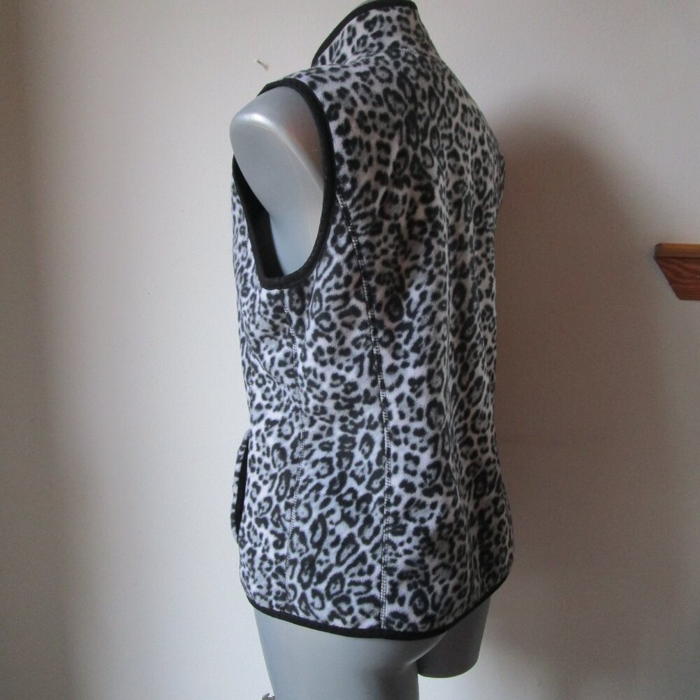 Black white leopard print vest. Fleece, reversable, zipup w pockets. Laura Scott - Picture 6 of 15
